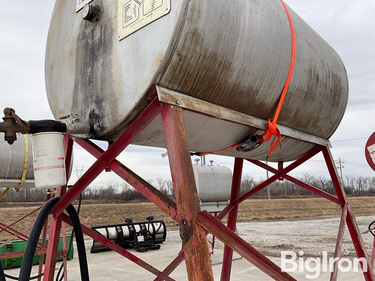 free-standing-300-gal-diesel-tank-image-13