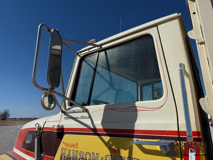 1978-ford-ln800-image-17