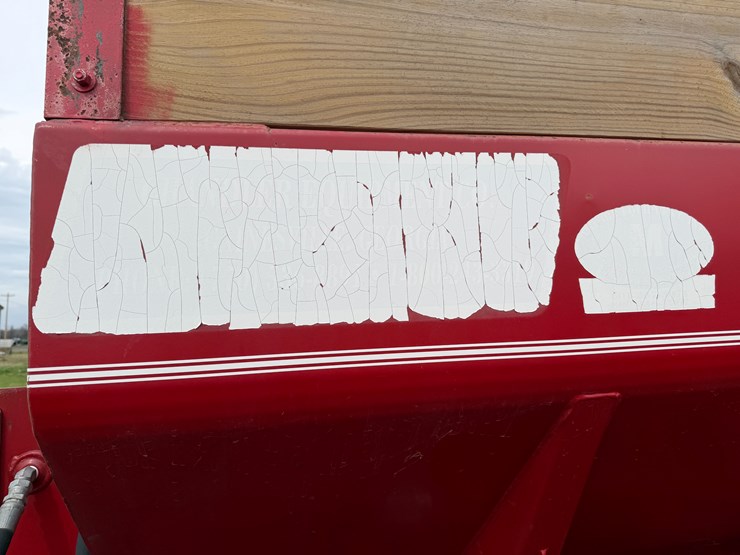 #41020-•-chandler-equipmen-17'-pull-type-spreader-image-49