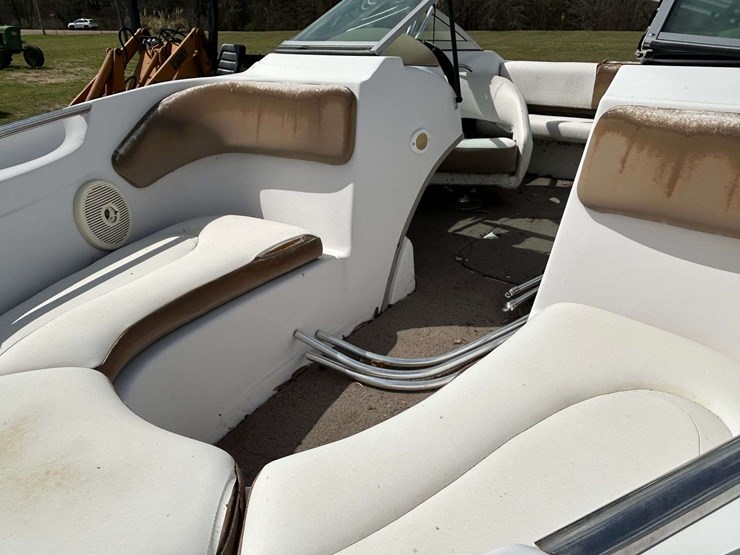 2008-four-winns-h190-ski-boat-image-31