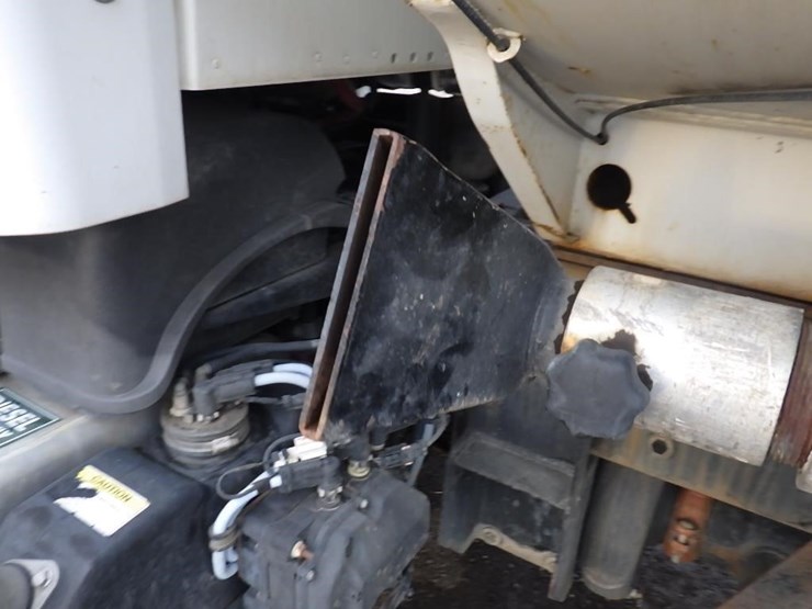 2016-freightliner-m2-15'-t/a-water-truck-image-14