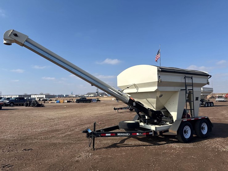 2013-meridian-240-image-1