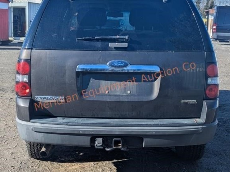 2006-ford-explorer-xlt-image-4