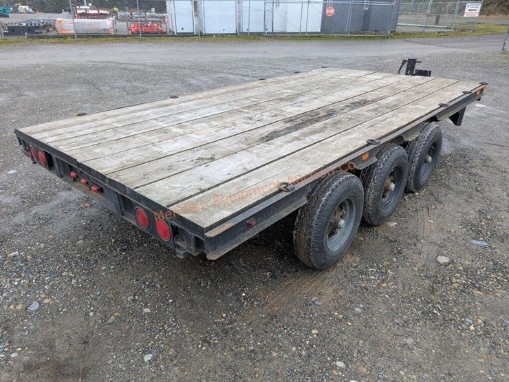 1975-utility-flatbed-image-3