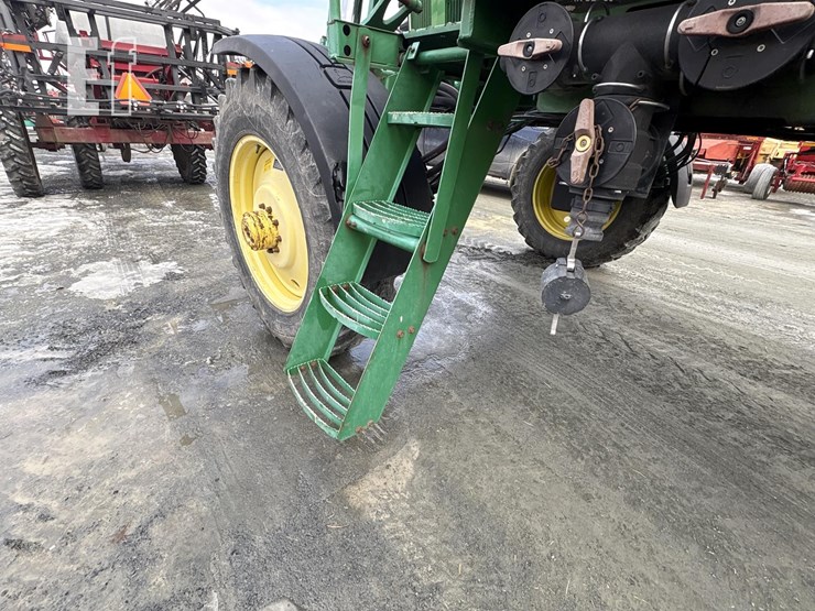 1997-john-deere-4700-image-23