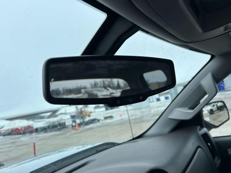 2018-chevrolet-silverado-2500hd-image-25