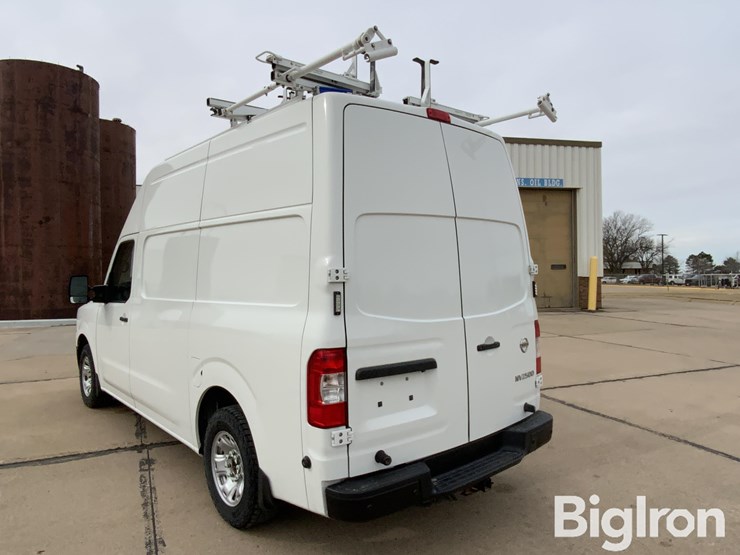 2017-nissan-nv2500-image-20