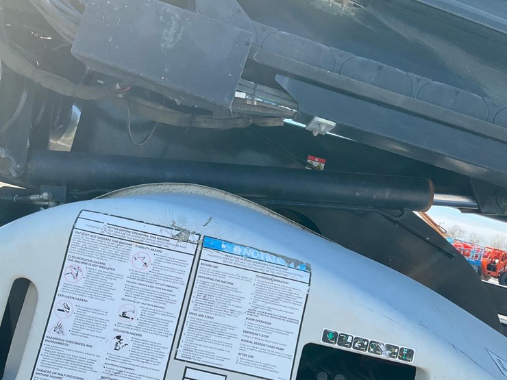 #1250-•-2016-niftylift-sd64d-articulating-boom-lift-image-67