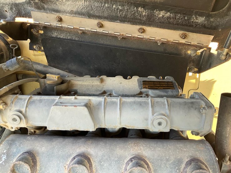 2004-jlg-600s-image-55