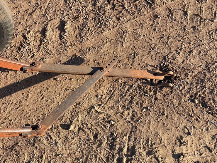 mccormick-3-bottom-plow-image-8