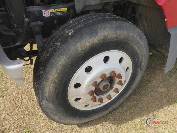 2004-volvo-truck-tractor,-s/n-4v4kc9gh04n352976:-t/a,-day-cab,-ve-d12-465-eng.,-eaton-10-sp.,-wet-kit,-11r24.5-tires,-487k-mi.-image-13