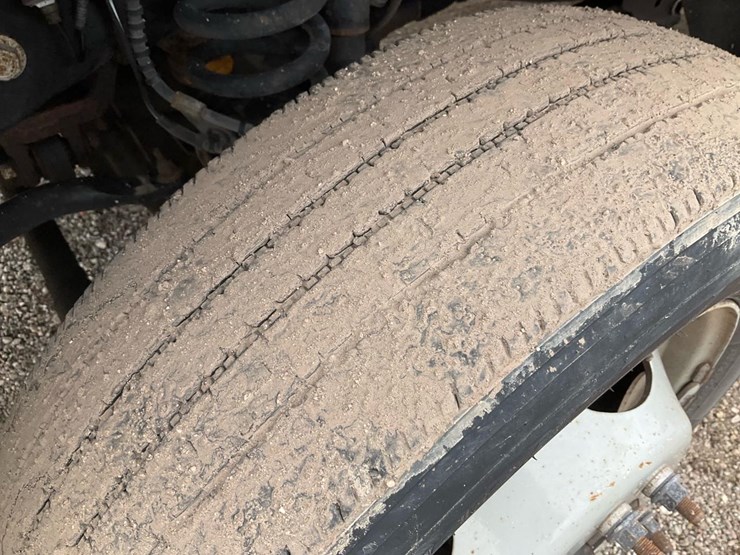 2019-ford-f550-xl-image-16