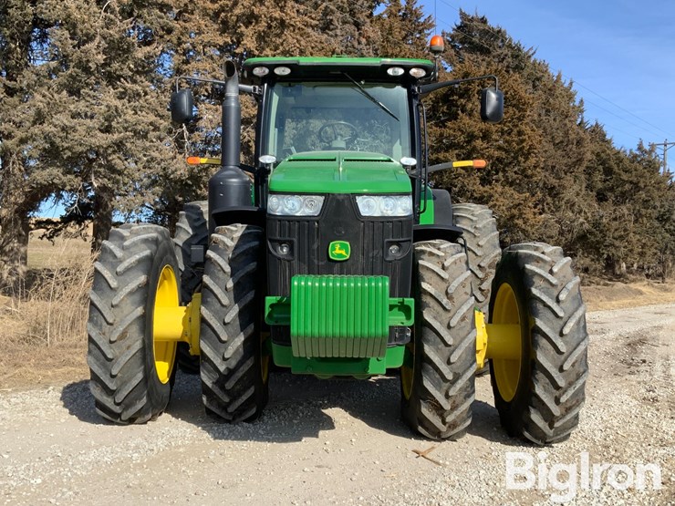 2013-john-deere-8360r-image-2