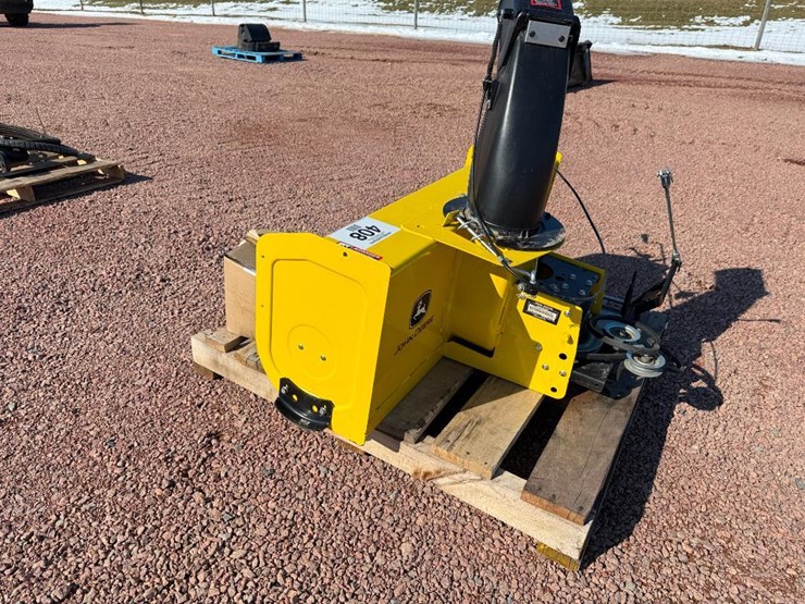 2022-john-deere-44-image-7