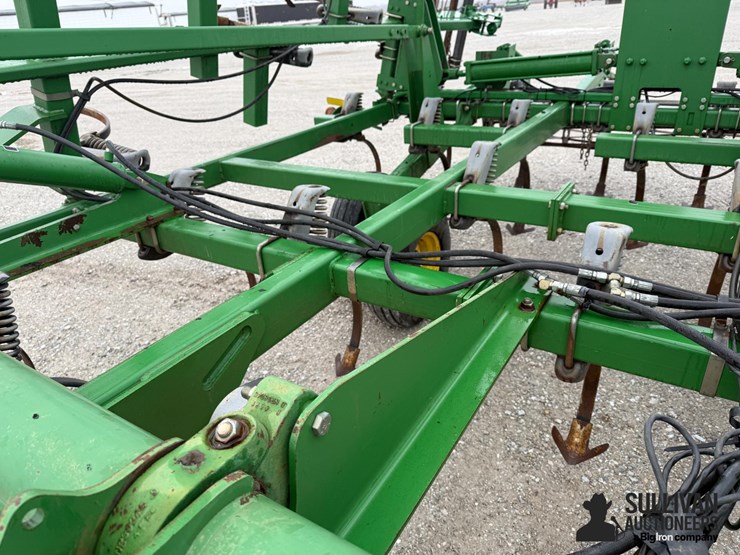 john-deere-2210-image-20