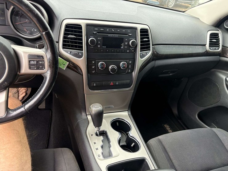 2012-jeep-grand-cherokee-image-14