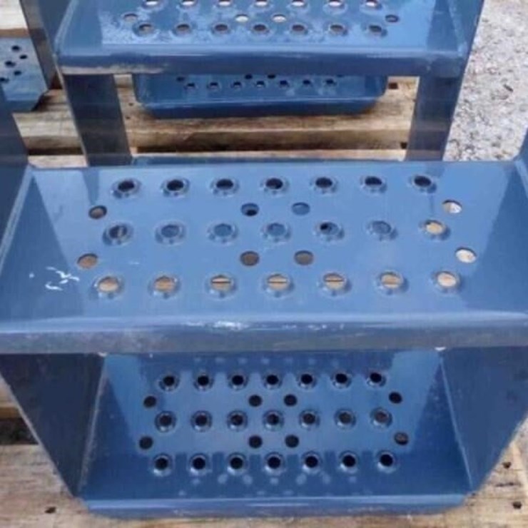 3- METAL STEPS, 14½ " WIDE 6" DEEP, 19" TALL