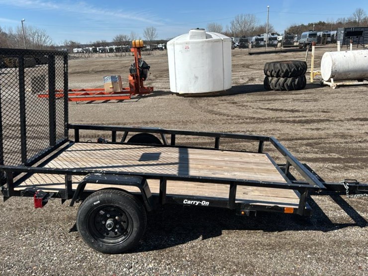 2025-carry-on-5x8g-image-1