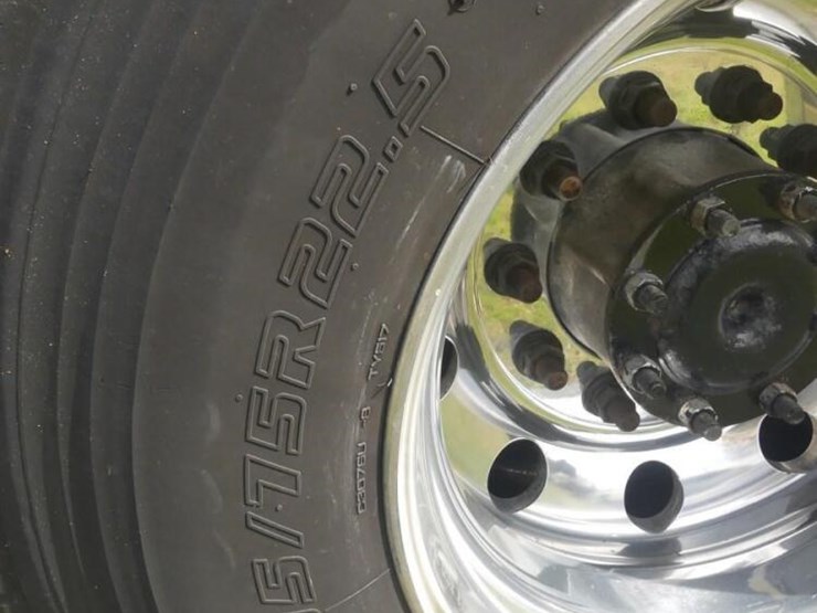 2021-freightliner-cascadia-116-image-5