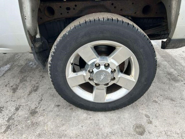 2018-chevrolet-silverado-2500hd-image-104