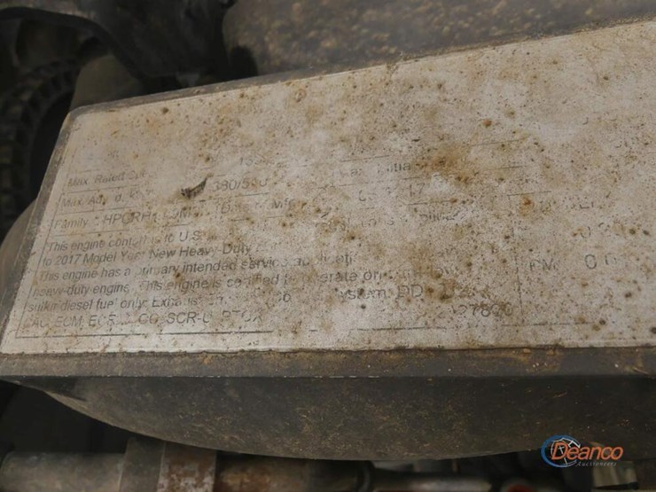 2018-peterbilt-389-image-10