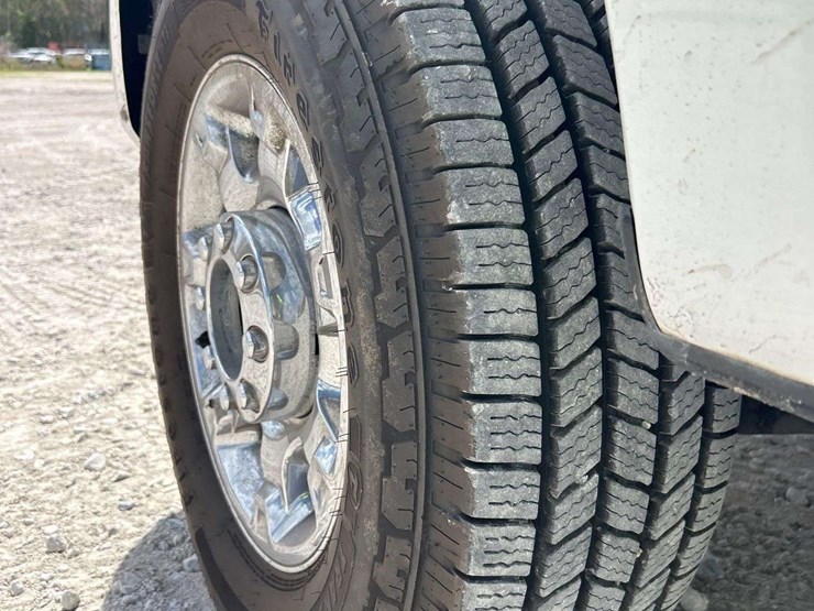 2020-ford-f250-image-24