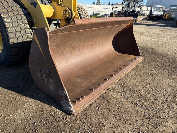 2007-komatsu-wa200-5-image-10