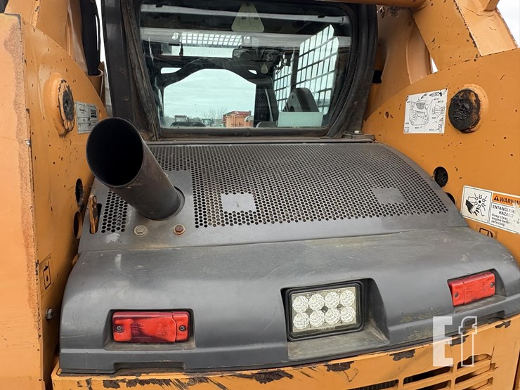 2010-case-445ct-3-image-8