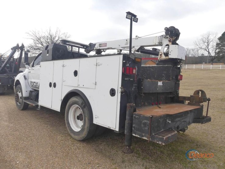 2006-ford-f650-image-5