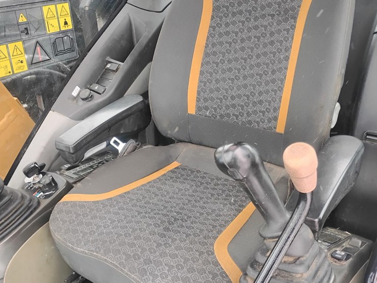 2018-case-cx145dsr-image-13