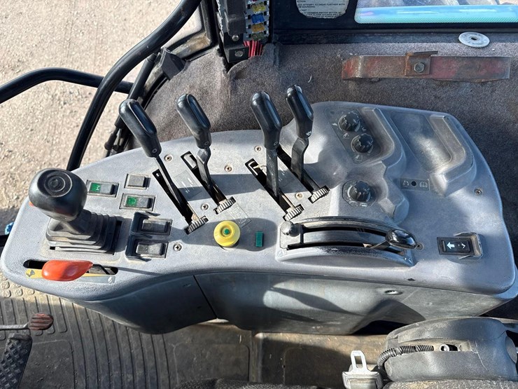 new-holland-8970-image-21