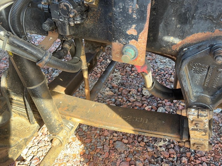 2004-kenworth-w900-image-12