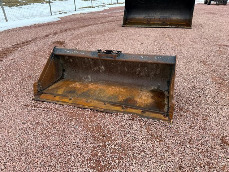 #401-•-lot-401-image-1