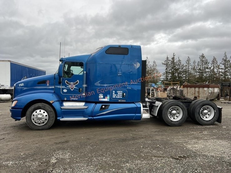 2012-kenworth-t600-image-2