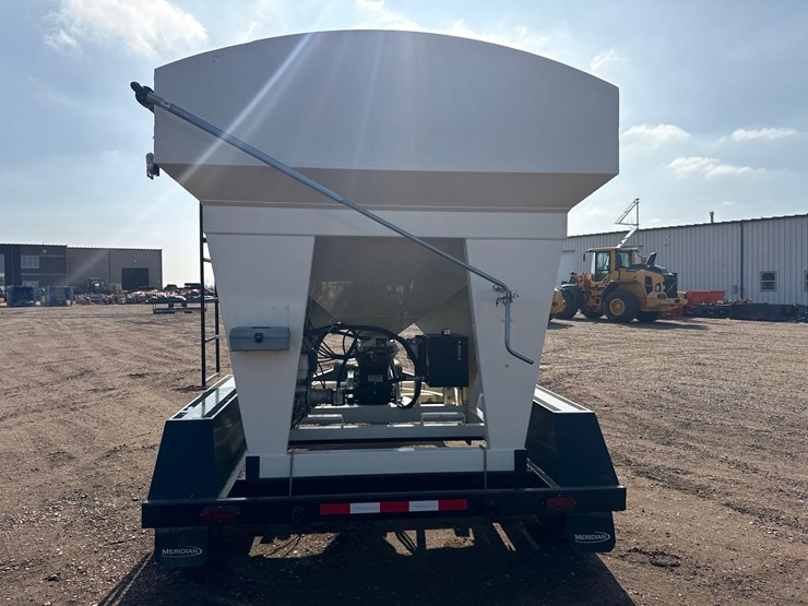 2013-meridian-240-image-7