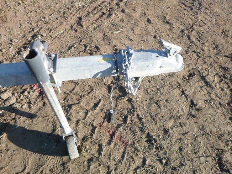 2001-unknown-trailer-image-30