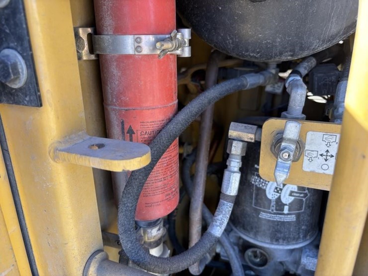 caterpillar-143h-image-67