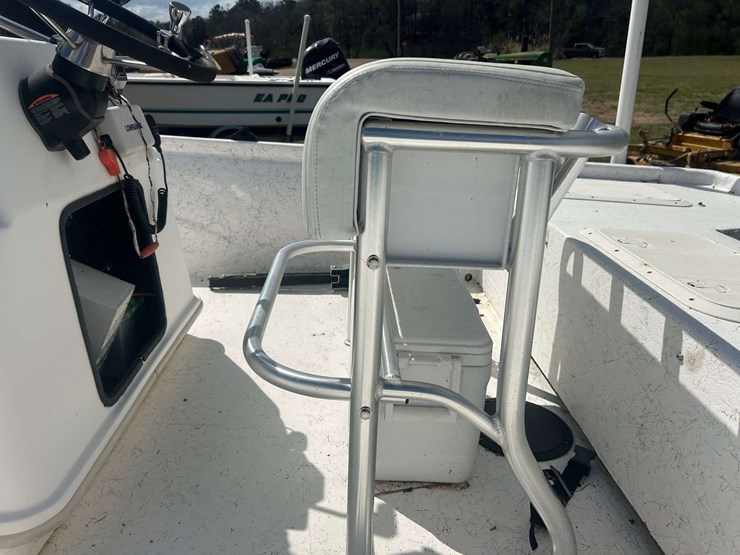 2006-mako-210cc-boat-250hp-mercury-image-26