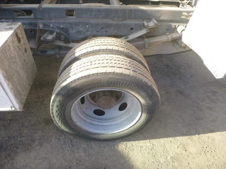 2012-ford-f550-image-21