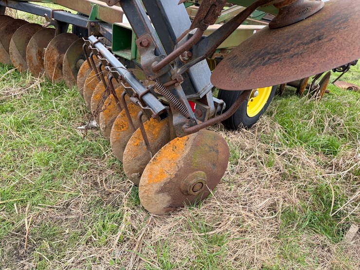 john-deere-630-image-13