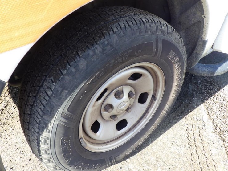 2015-dodge-1500-image-11