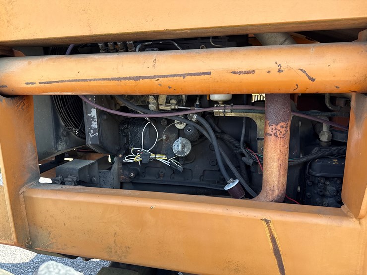 lull-644b-42-image-17