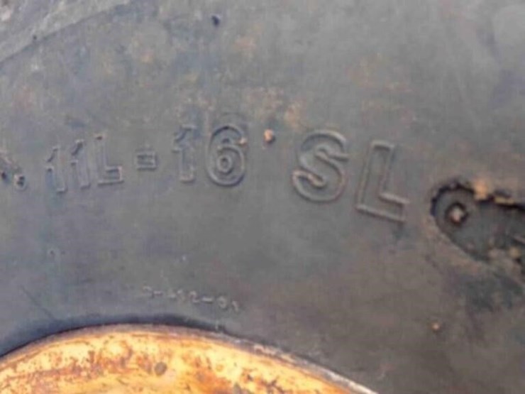 john-deere-310d-image-12