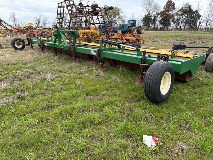 #41014-•-allen-manufacturing-6-row-60"-bedder-roller-image-1