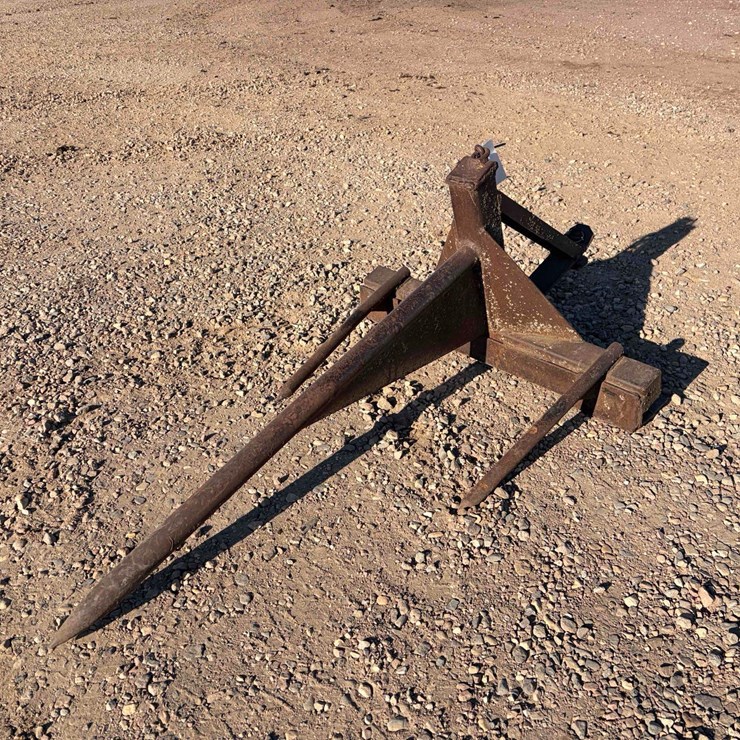 Bale Spear for a Bucket