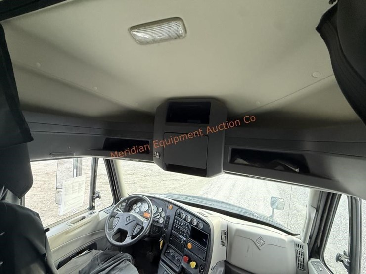 2017-international-prostar-image-39