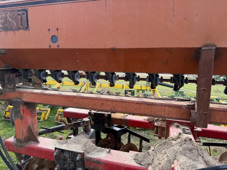 #41043-•-tandem-levee-plow-w/-w&a-seeder-image-18