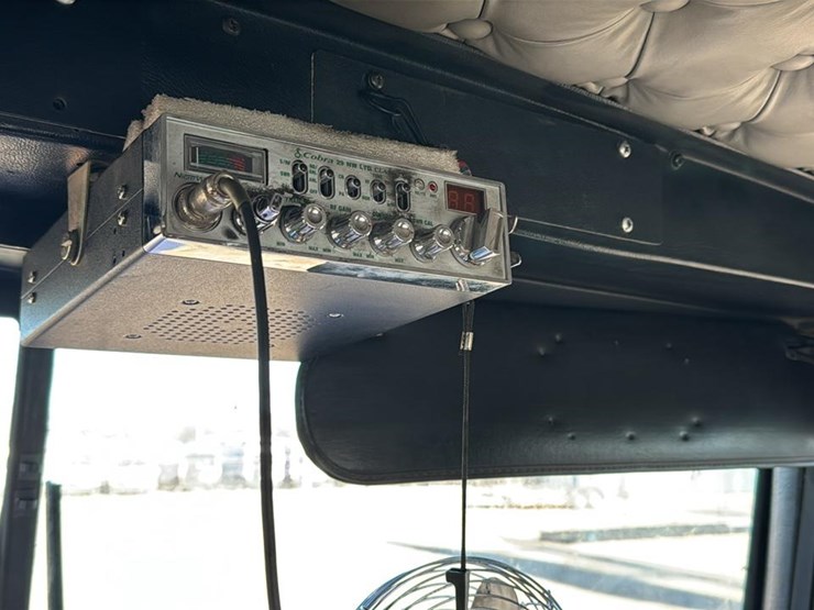 2005-kenworth-t800-image-70