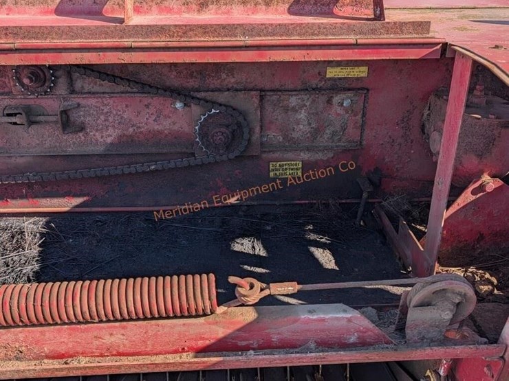 new-holland-286-image-17