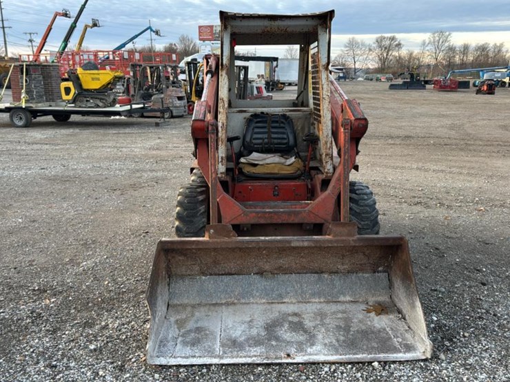 #1155-•-gehl-skid-steer-image-7